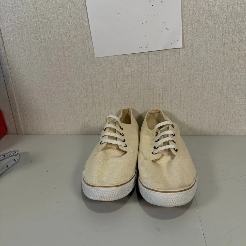 Casual Cream‎ Canvas Sneakers
